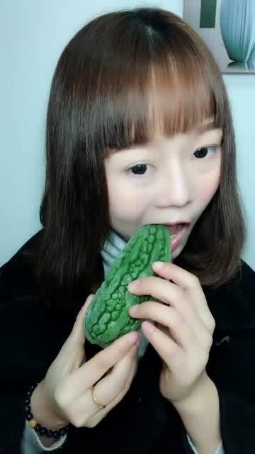 自基地吃瓜姐姐  第2张